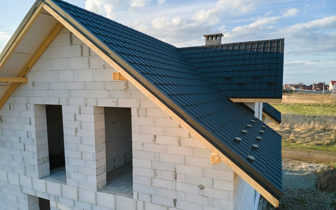 Sustainable Home Builder Tips for Warm Winters on the Coast